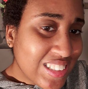 Meet your Posher, Letitia